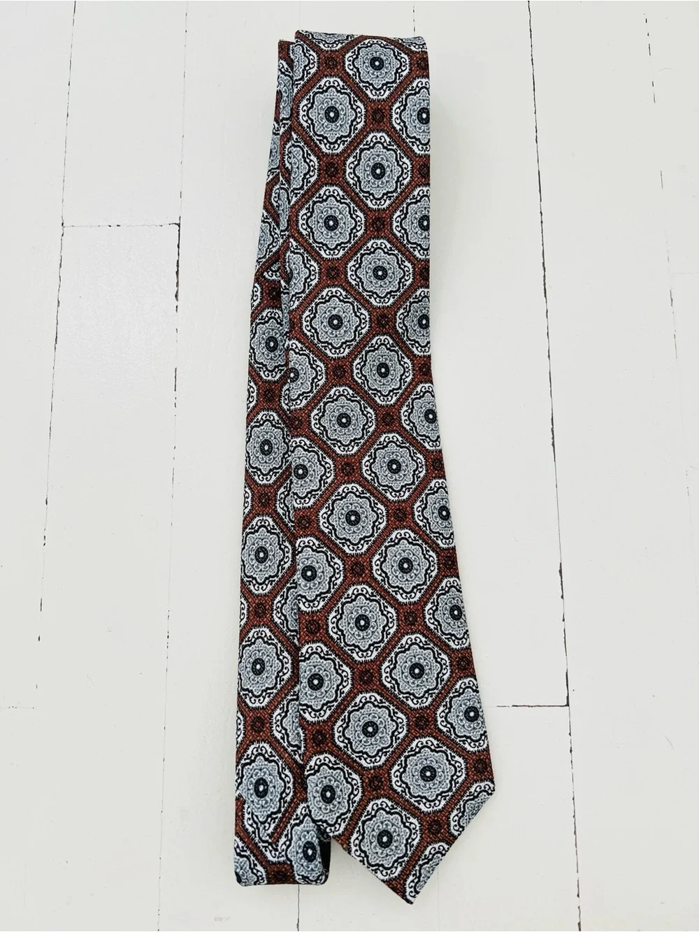 Suitsupply Brown and Gray Medallion Tie